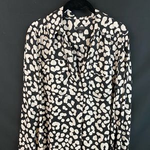 Ann Taylor camp shirt. Black and white animal pattern.